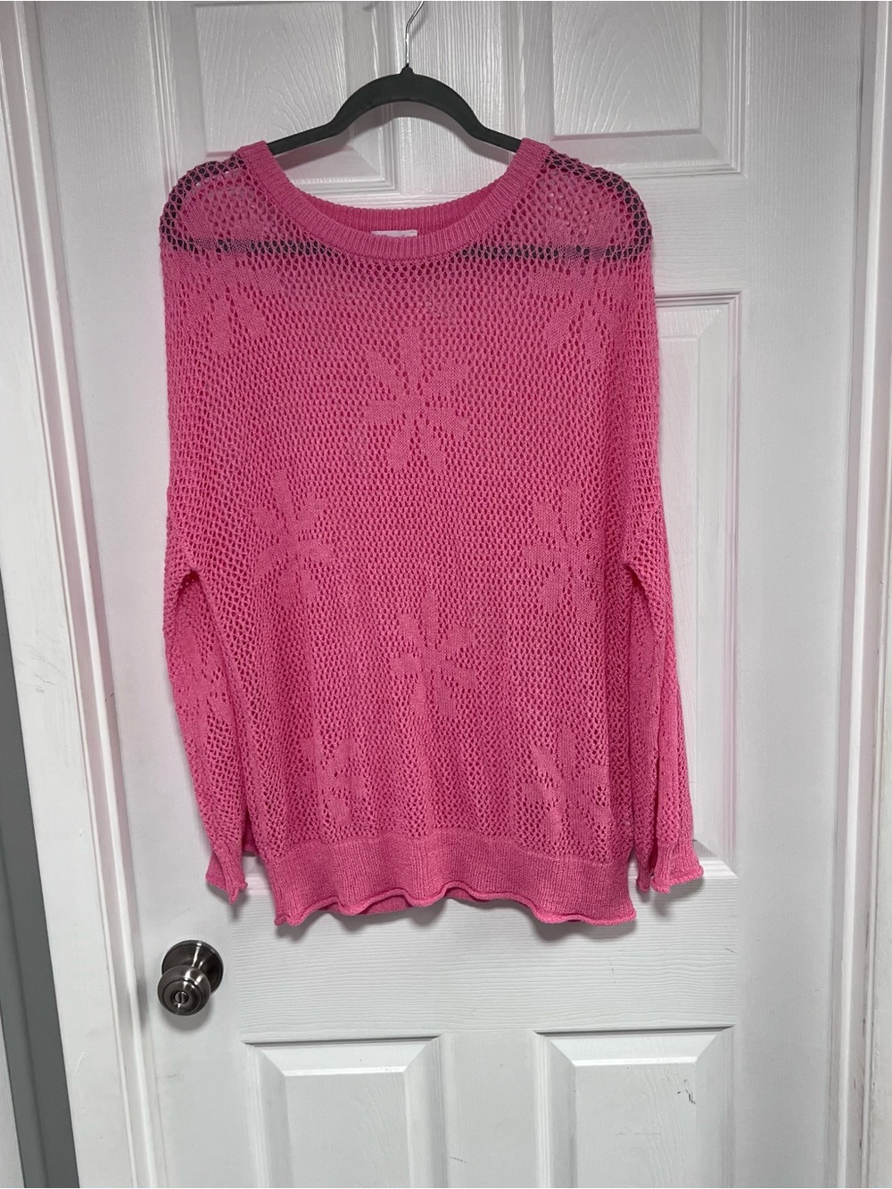 Pink Lily Bright Pink Open-Knit Floral Crewneck Sweater Size M